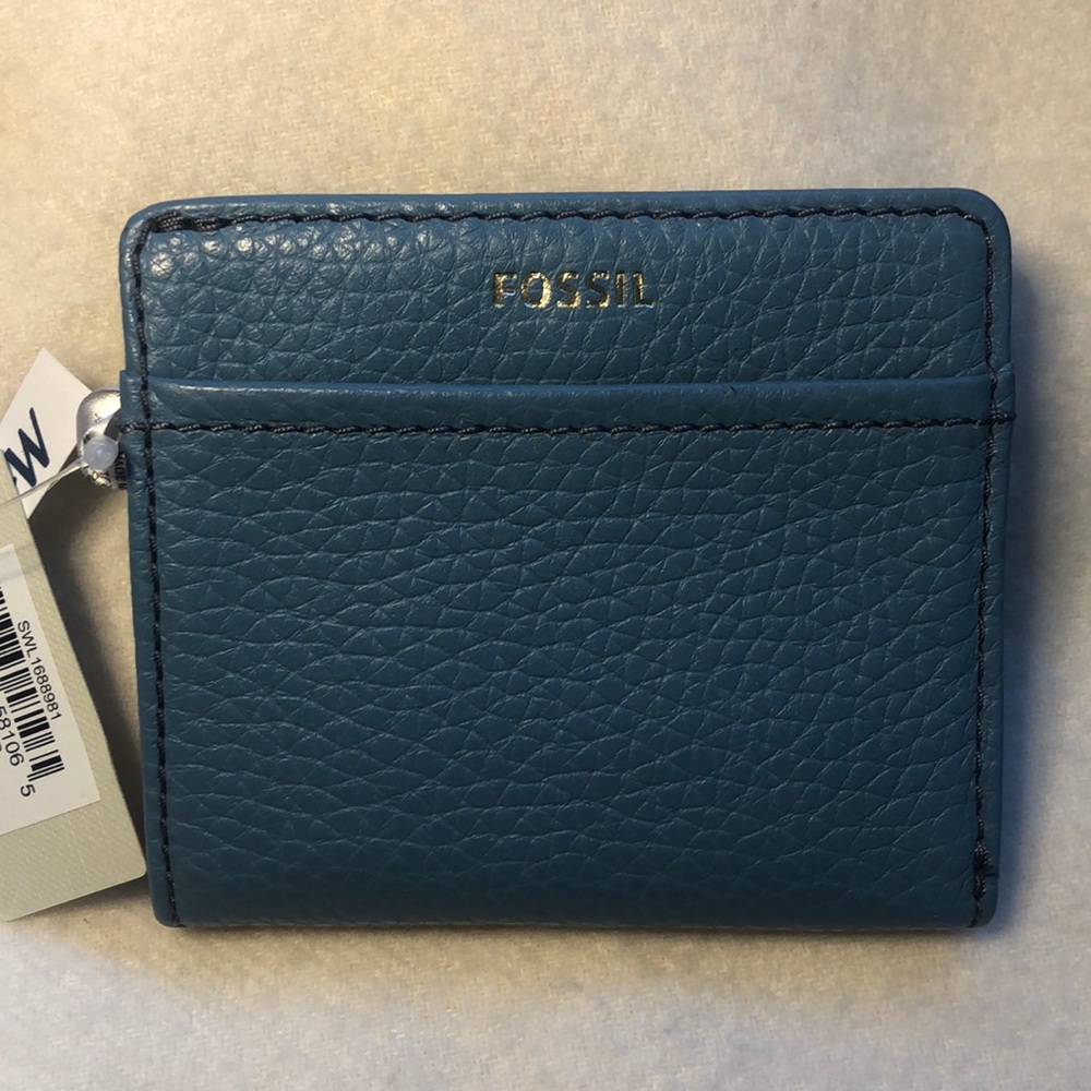 Small Blue FOSSIL Wallet for the smaller bags!